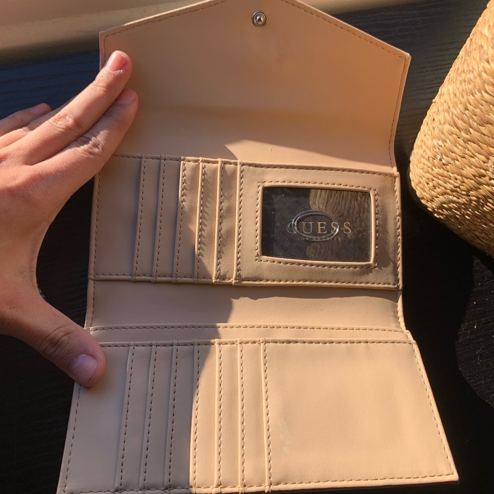 🌺Guess Wallet - Picture 5 of 10